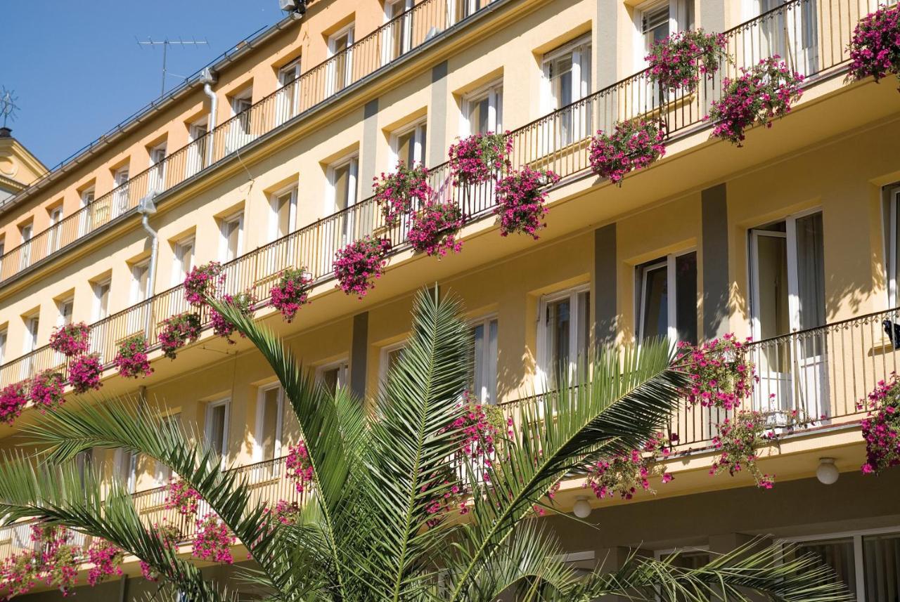 Dom Zdrojowy Aparthotel Jelenia Gora Exterior photo